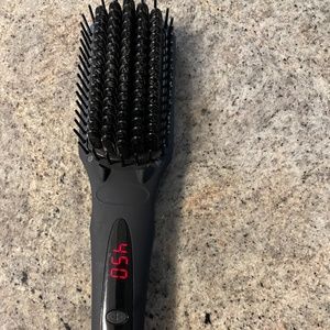 Amika Polished Perfection Straightening Brush